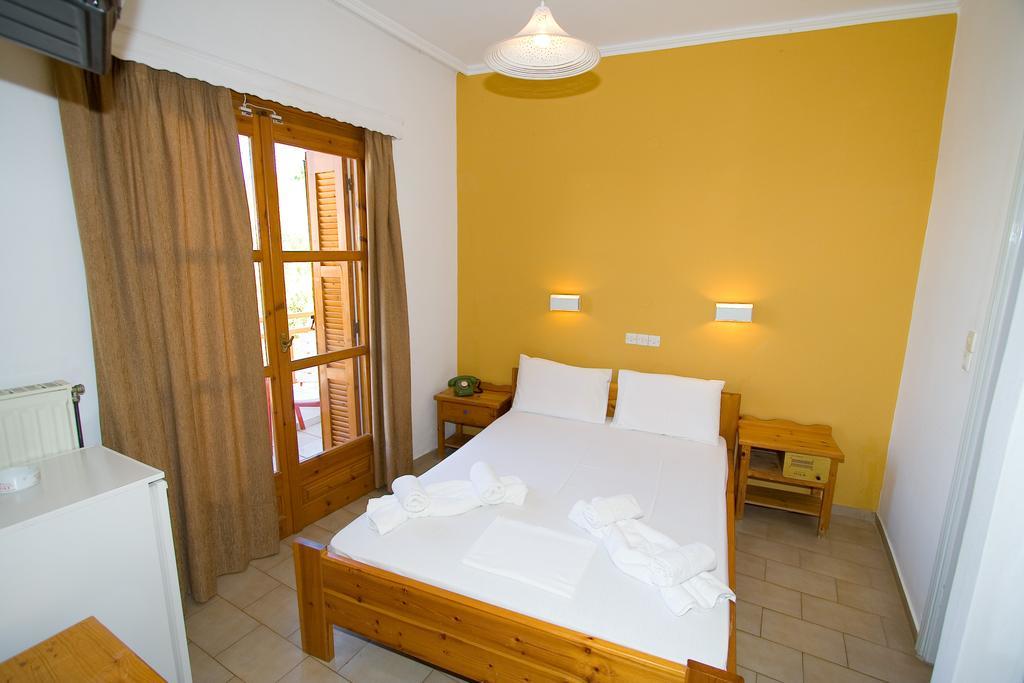 Hotel Aidipsos Лутра-Эдипсу Экстерьер фото