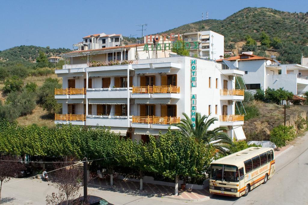 Hotel Aidipsos Лутра-Эдипсу Экстерьер фото