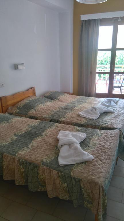 Hotel Aidipsos Лутра-Эдипсу Экстерьер фото