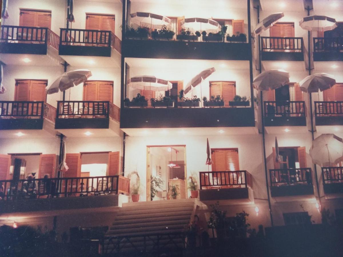 Hotel Aidipsos Лутра-Эдипсу Экстерьер фото